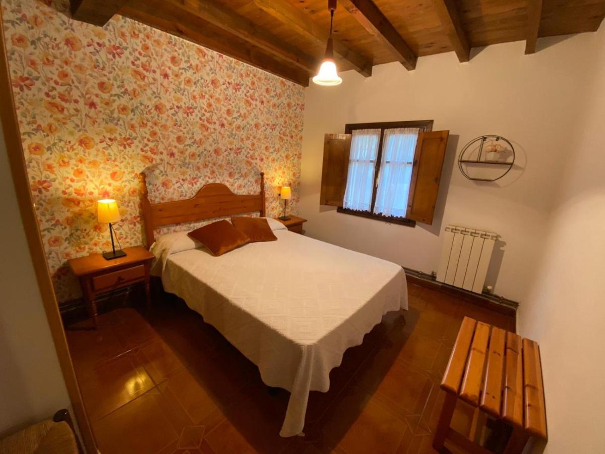 Apartamentos San Juan 2 Lledias Bagian luar foto